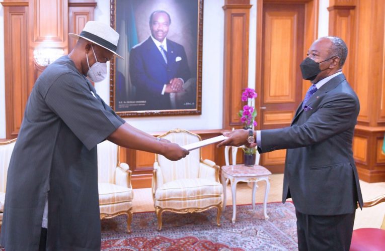 Nigerian Ambassador Presents Letters Of Credence To Gabonese President .